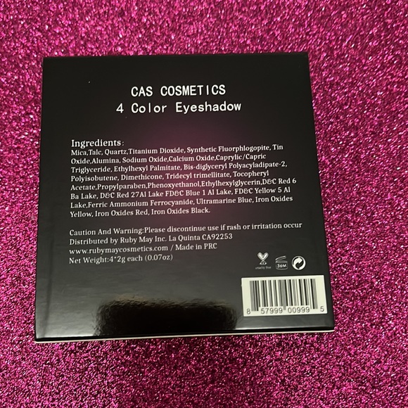 CAS Crescent moon eyeshadow quad - Picture 4 of 6